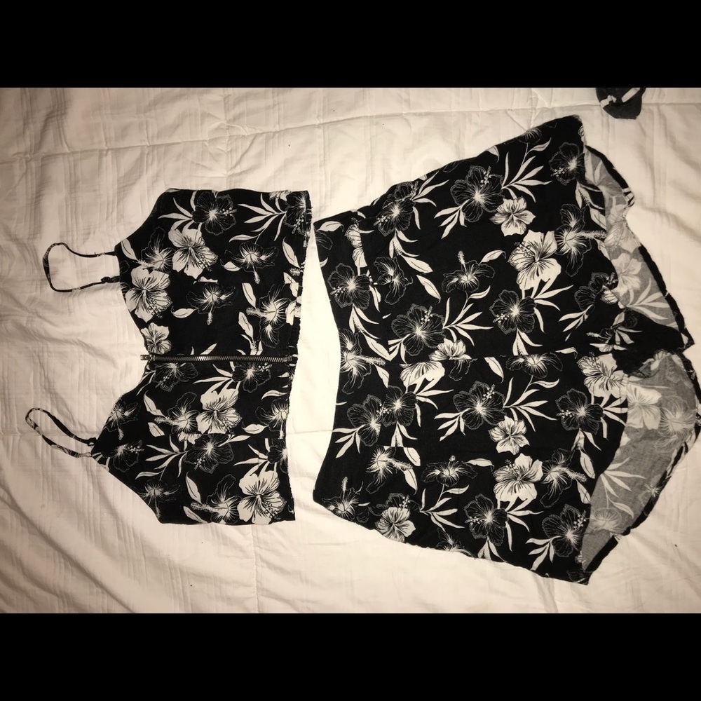 Two piece tropical print set